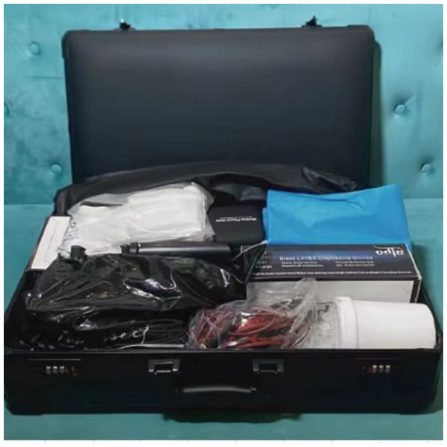 tattoo-case-open